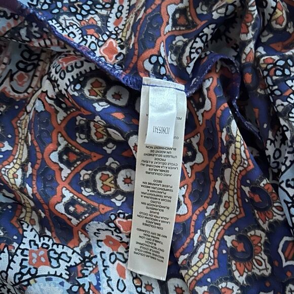 Chico's | EUC Tie Neck Tab Sleeved Paisley Blouse - Picture 9 of 9